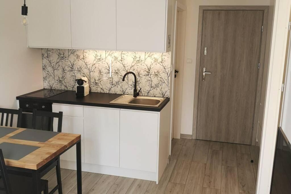 The Yellow Apartment Гданьск Экстерьер фото